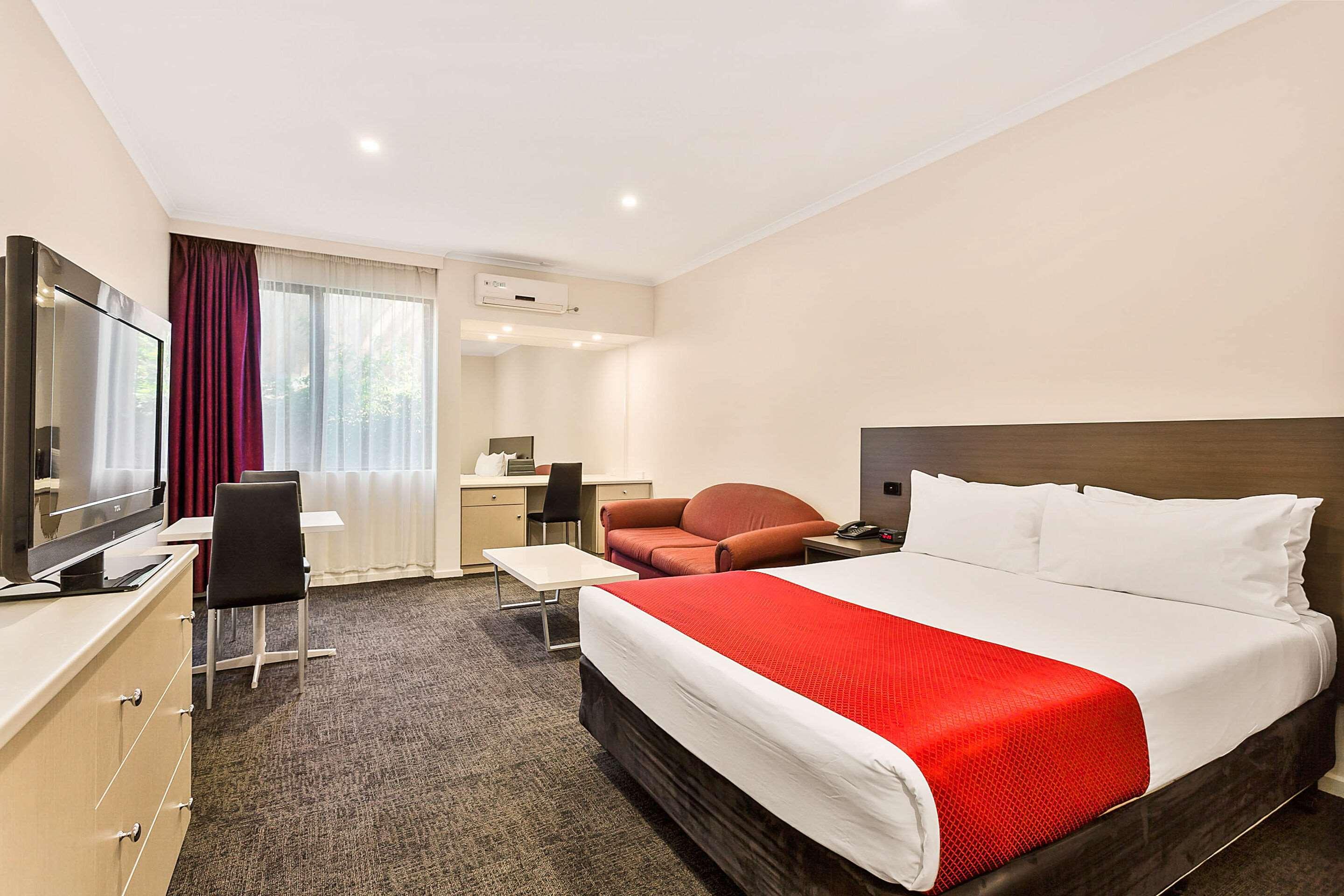 Renovated, Queen Bed