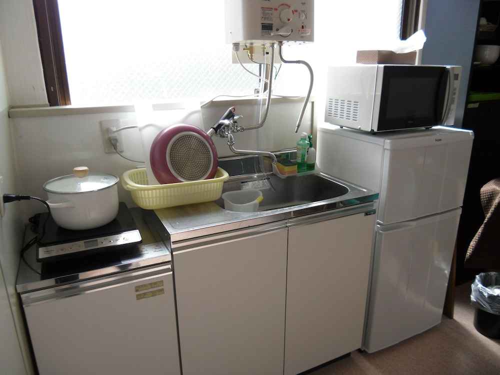 Business Hotel Shin-Okubo Sekitei 37/41