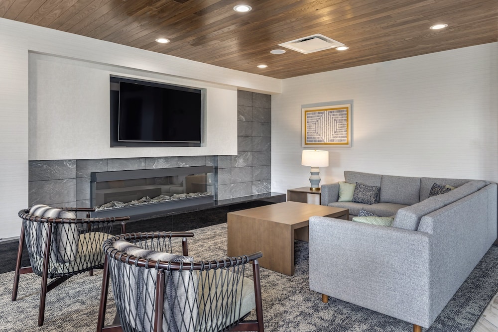 Staybridge Suites Dallas - Grand Prairie 34/70