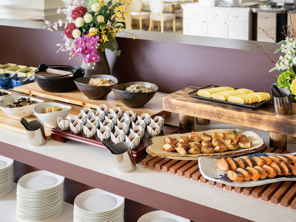 Takarazuka Hotel 33/49