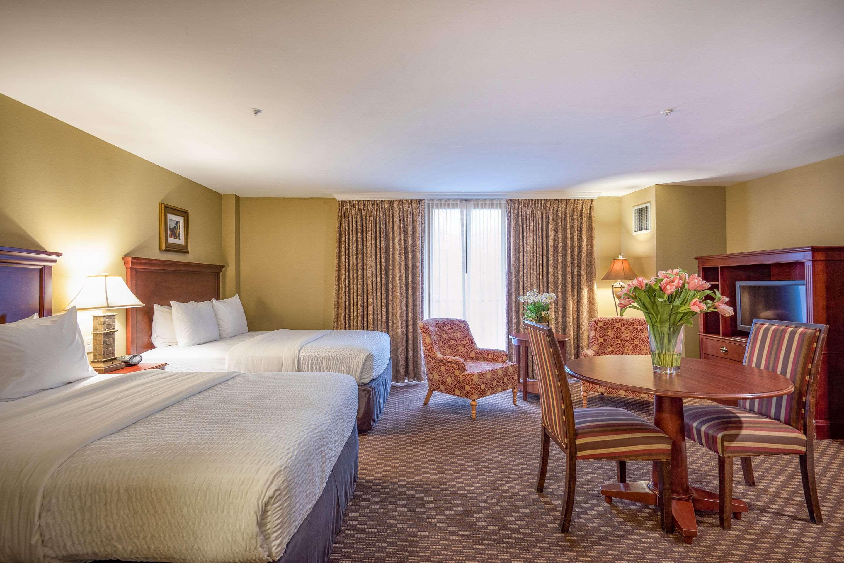Room, 2 Queen Beds