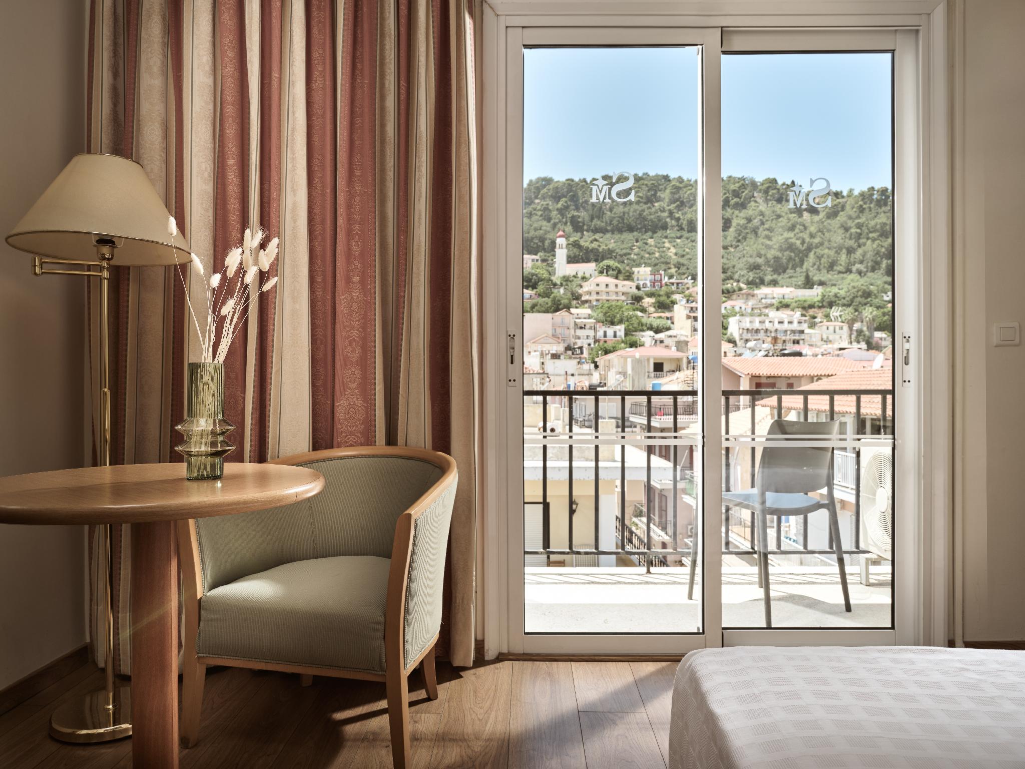 DOUBLE ROOM SUPERIOR CITY VIEW