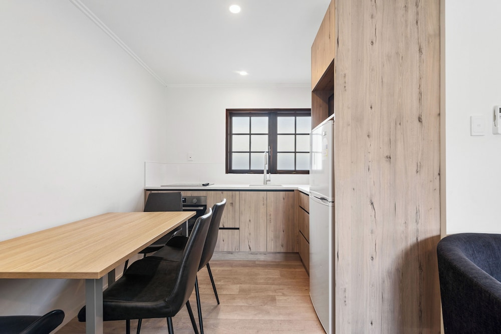 Wylie Court 54/64