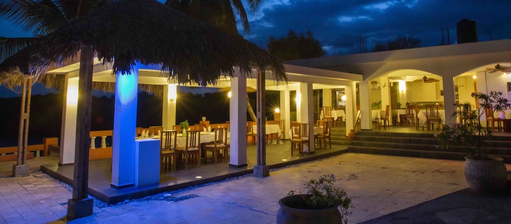 Hotel-Restaurant Cyvadier Plage 46/50
