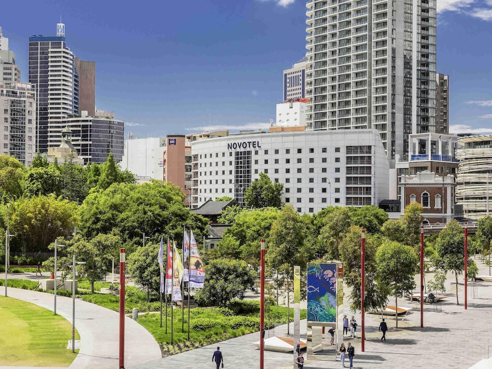 Novotel Sydney Darling Square 60/65