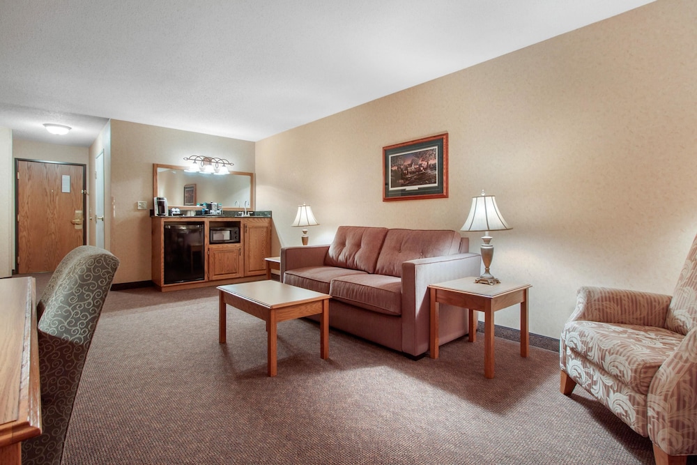 Norfolk Lodge Suites Ascend Hotel Collection 20/32