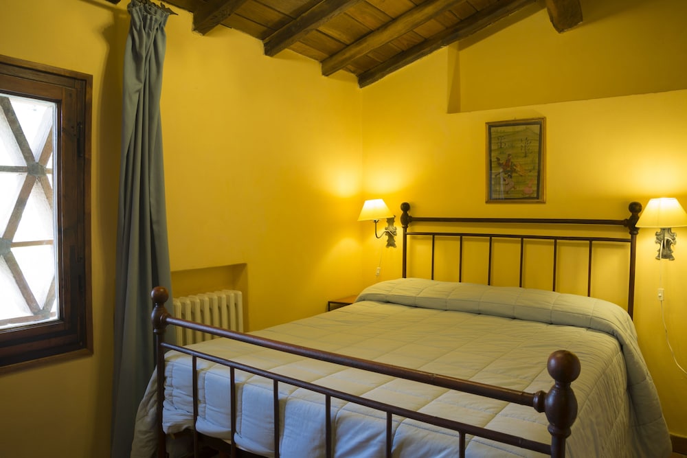 2 BEDROOMS, APARTMENT