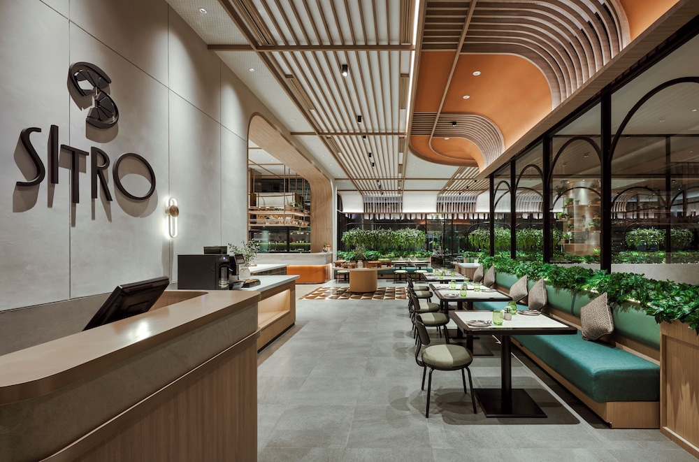 Artotel Living World Kota Wisata 30/55