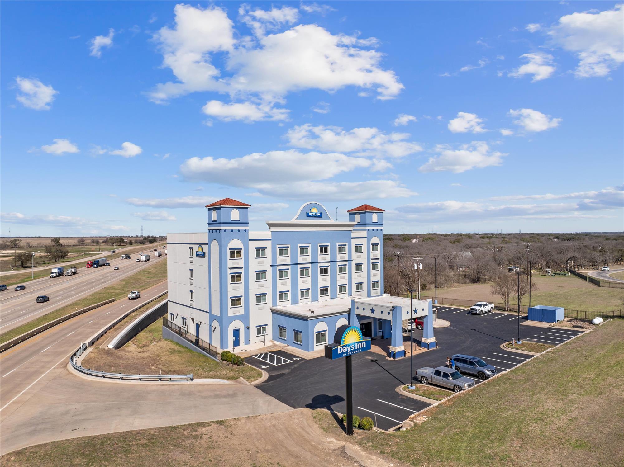 Days Inn by Wyndham Salado 21/24