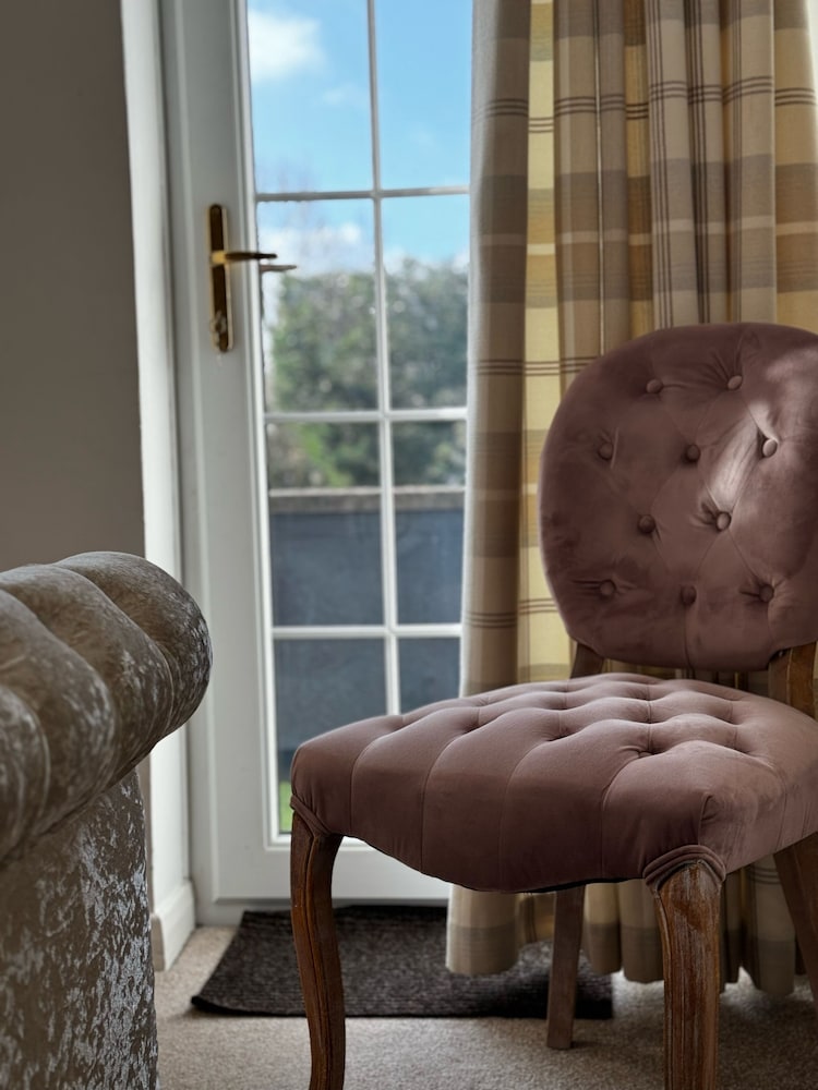The Chequers Inn 29/50