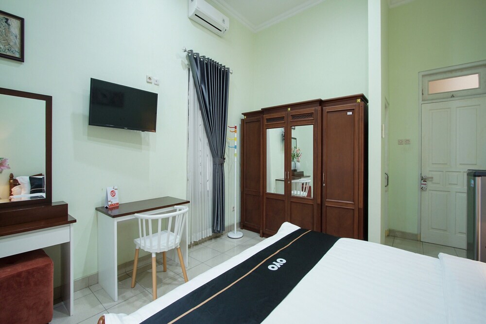 OYO 3986 Just 11 Boutique Residence Syariah 15/32