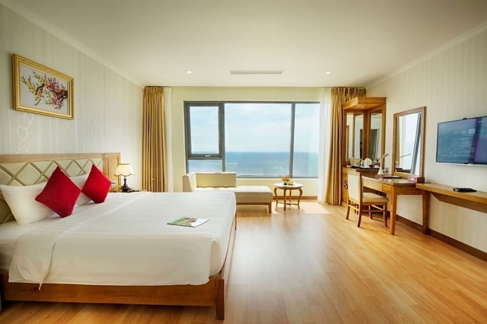 Serene Beach Hotel Danang 8/69