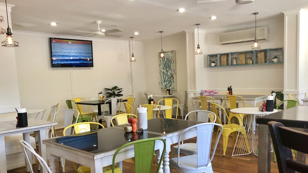 HI HO BEACH APARTMENTS 54/69