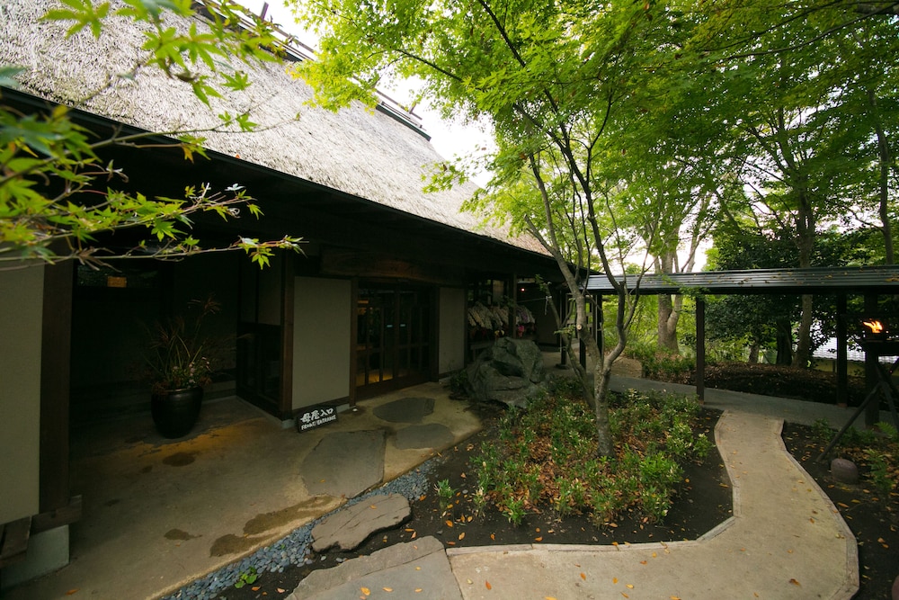 The Kingfisher Resort (Shukubo Kawaseminoshou) 45/50