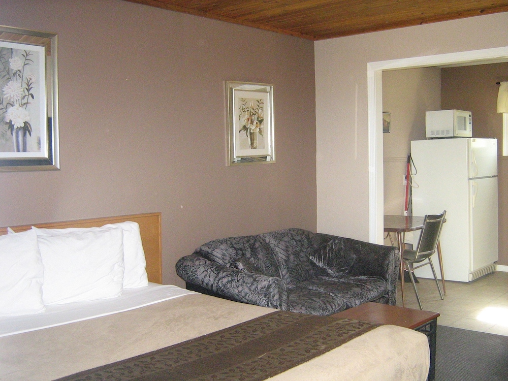 Parkway Motel & European Lodges 15/64