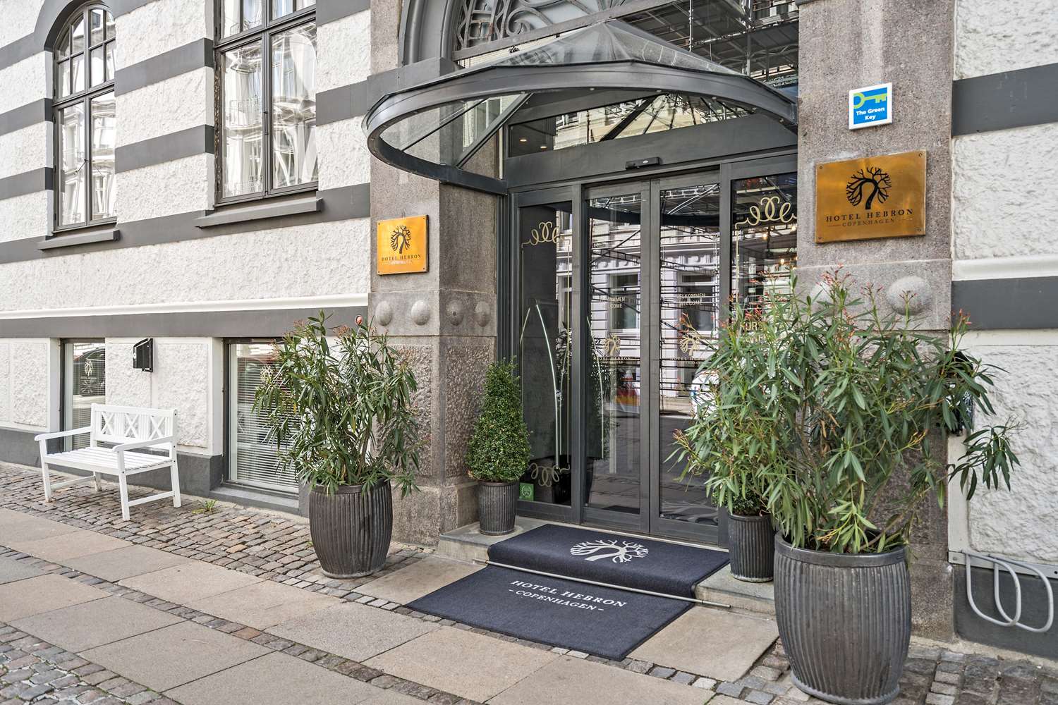 Best Western Hotel Hebron 65/68