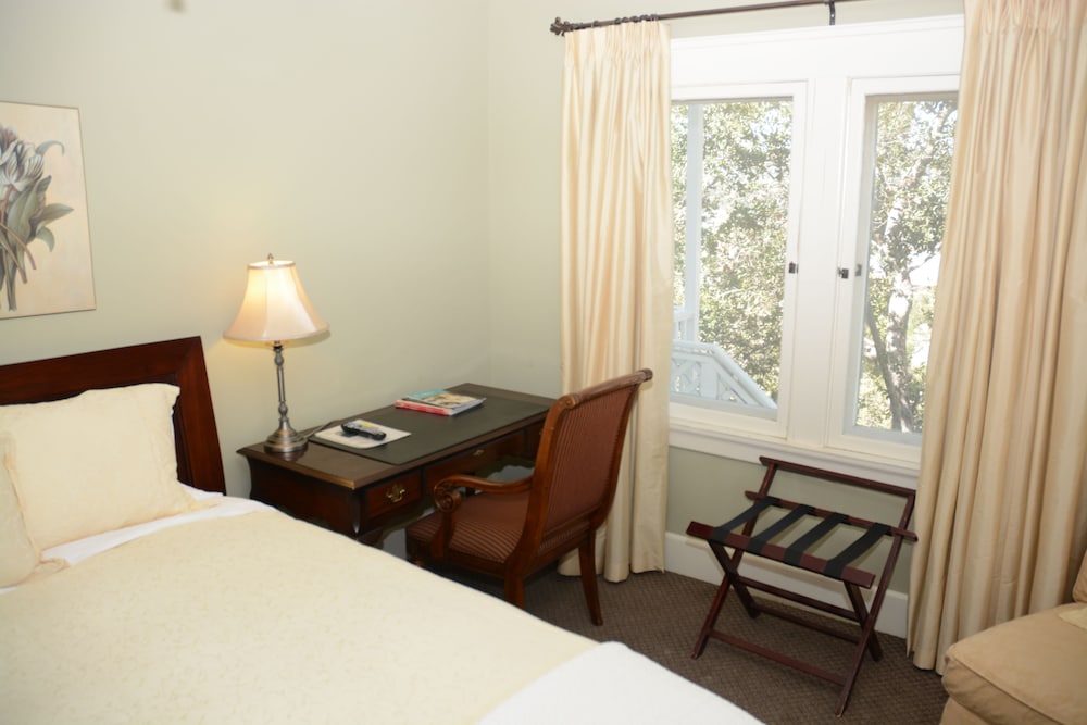 Arroyo Vista Inn 34/72
