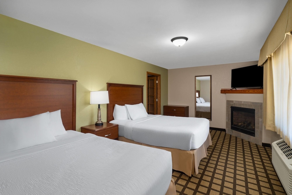 1 Bedroom, Suite, 2 Queen Beds