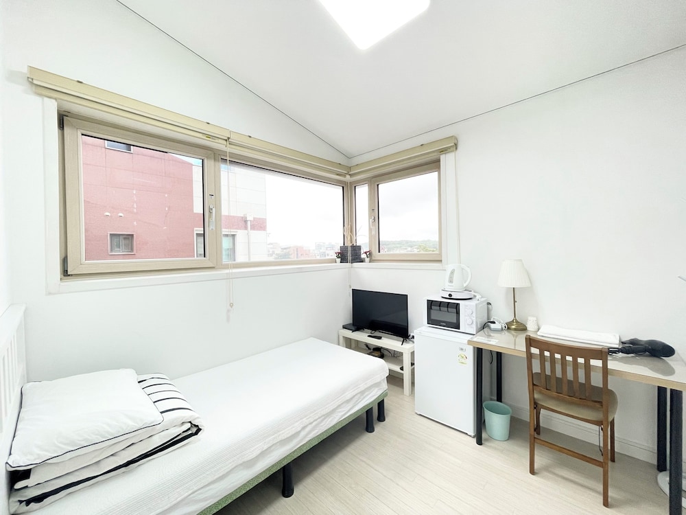 Airport Guesthouse Ko-In 15/45
