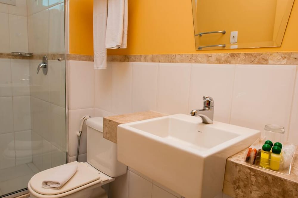 Encantos Golden Hotel 45/49
