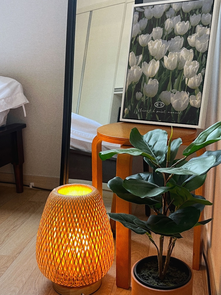 JNINE Guest House 40/59