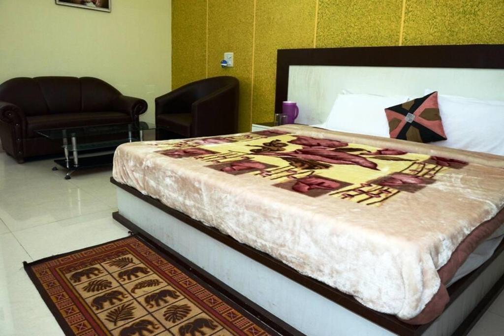Hotel Krishna International 10/25