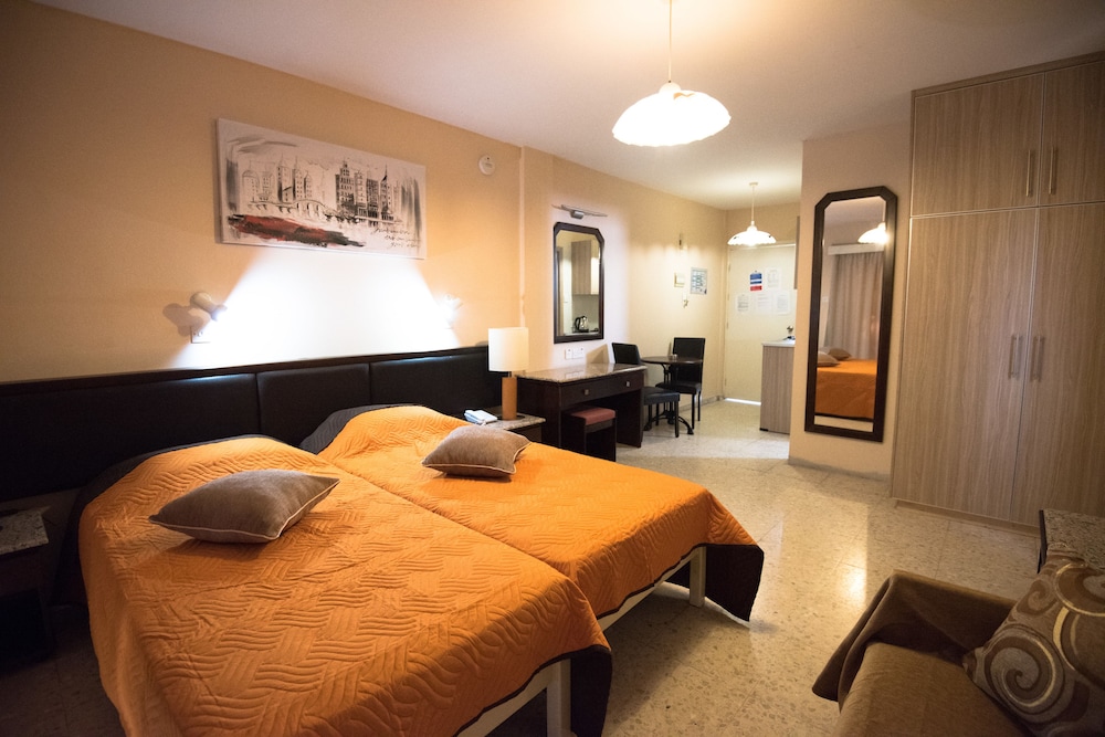 Bellini Hotel 23/48