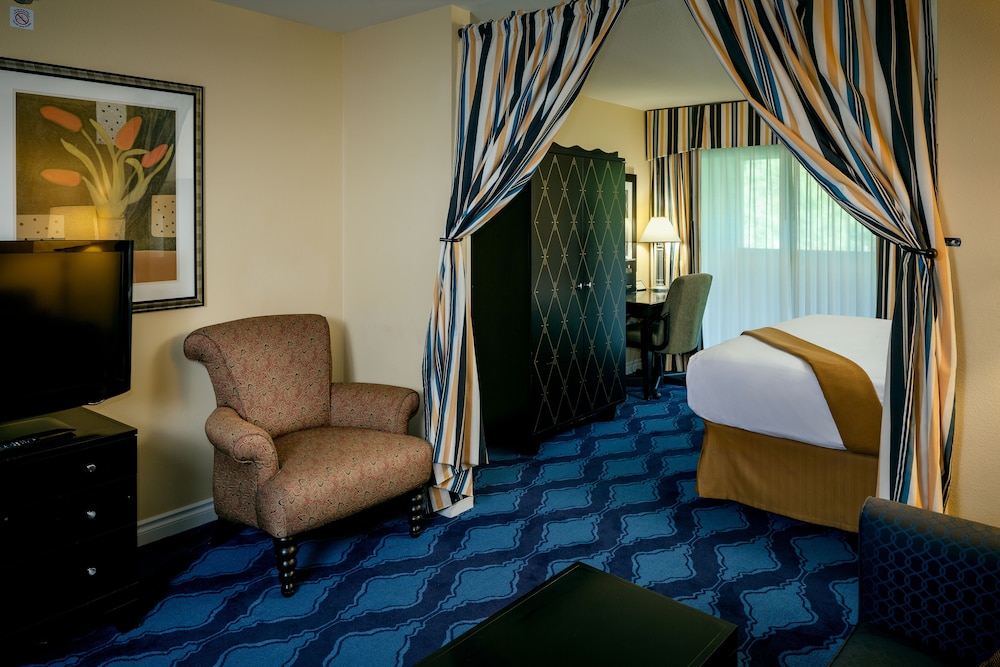 Plaza Inn Suites at Ashland Creek 15/29