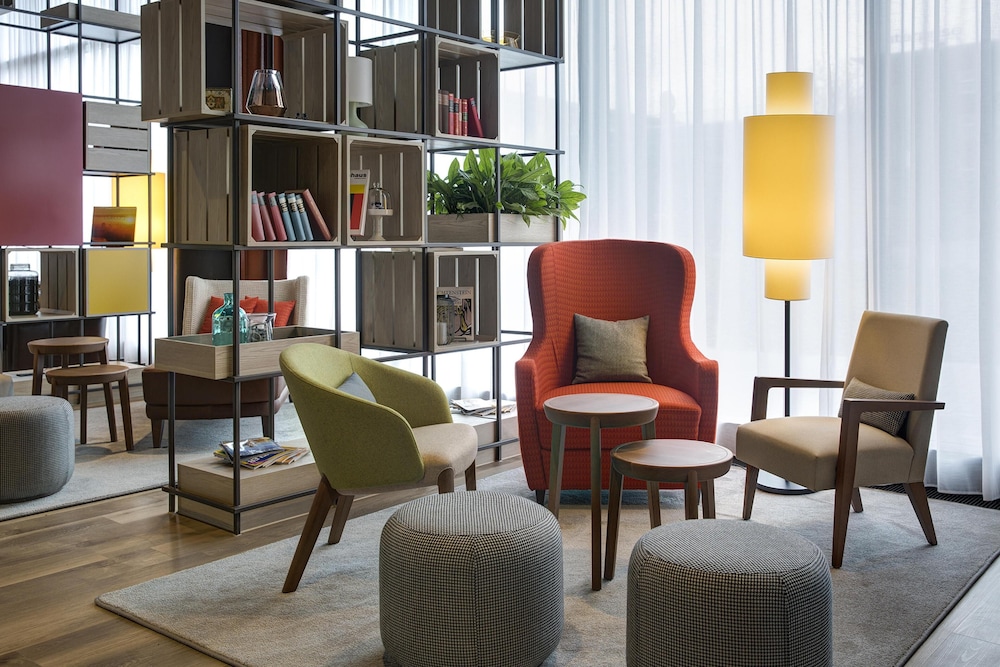 Intercityhotel Saarbrucken 24/50