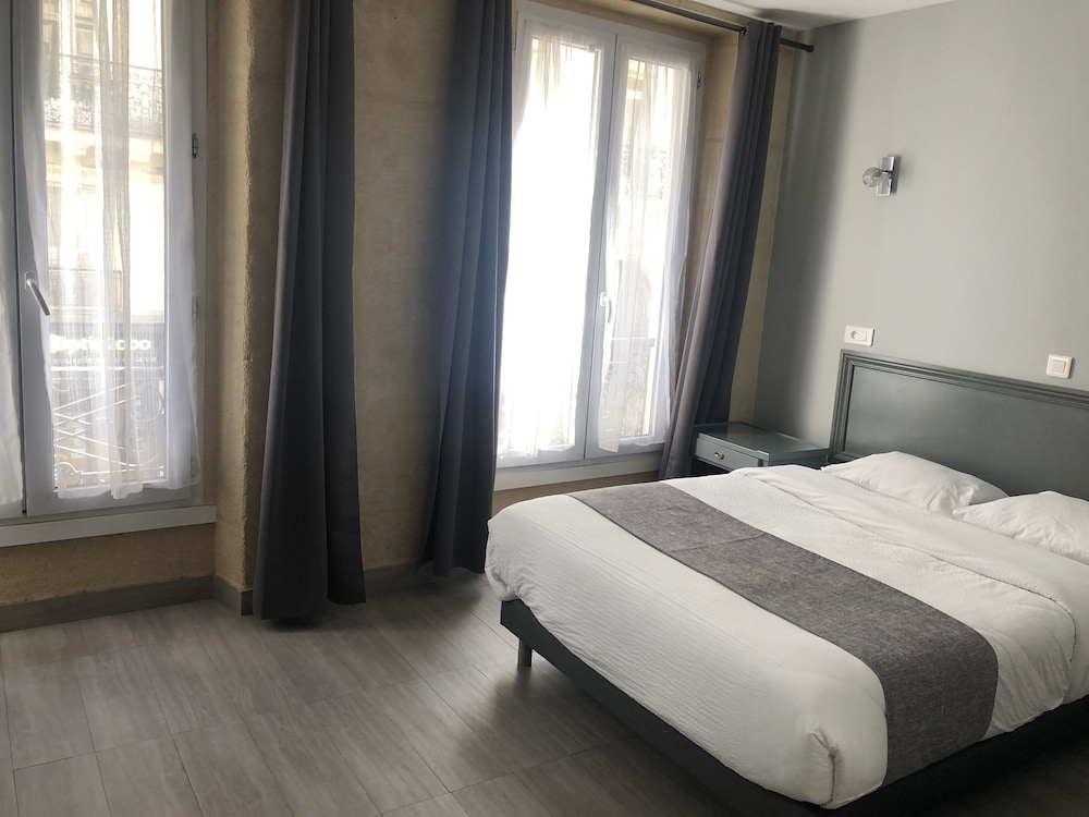 Hotel Clauzel 7/24