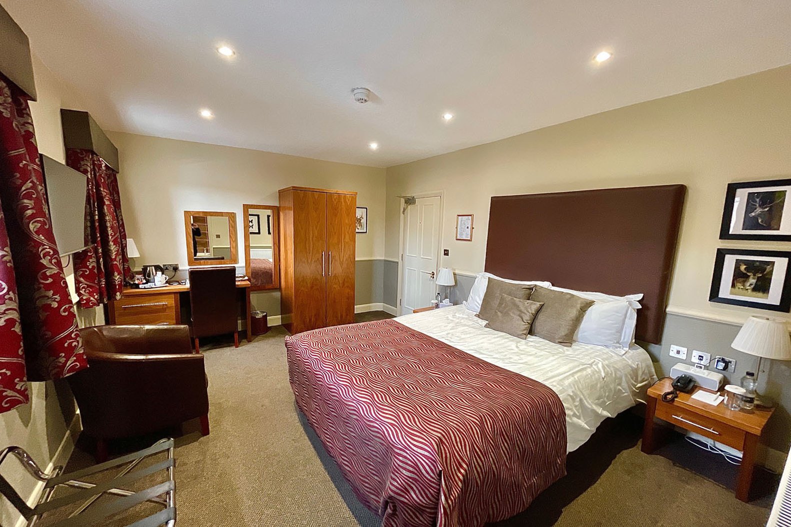 White Hart Hotel 4/13