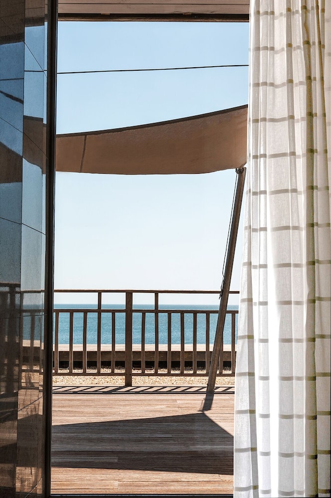 Hotel de L Ocean vue Mer 44/47