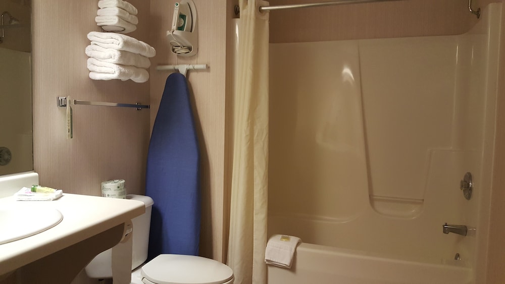 Americas Best Value Inn Chippewa Falls 7/34