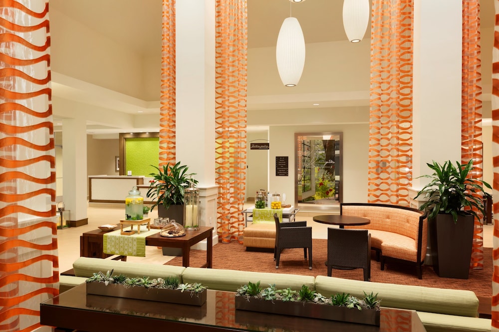 Hilton Garden Inn Boston Logan Airport 27/38