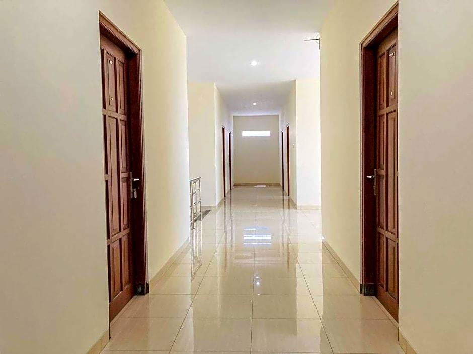 Reddoorz Plus Near Lippo Plaza Yogyakarta 11/22