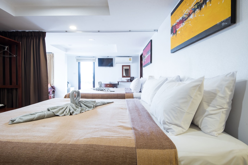 Chedi Home Chiang Mai 12/70