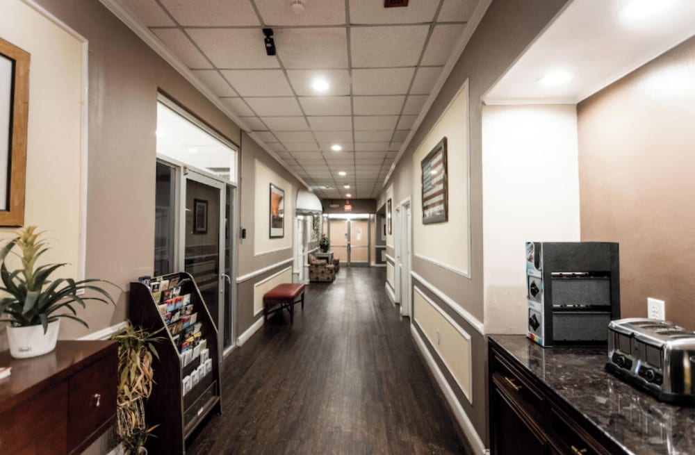Reidsville Inn & Suites Hwy 29 11/15