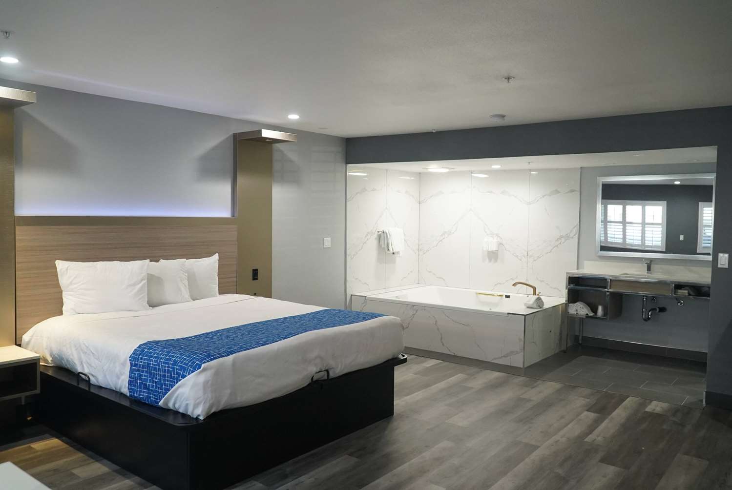 Travelodge by Wyndham Whittier 7/33