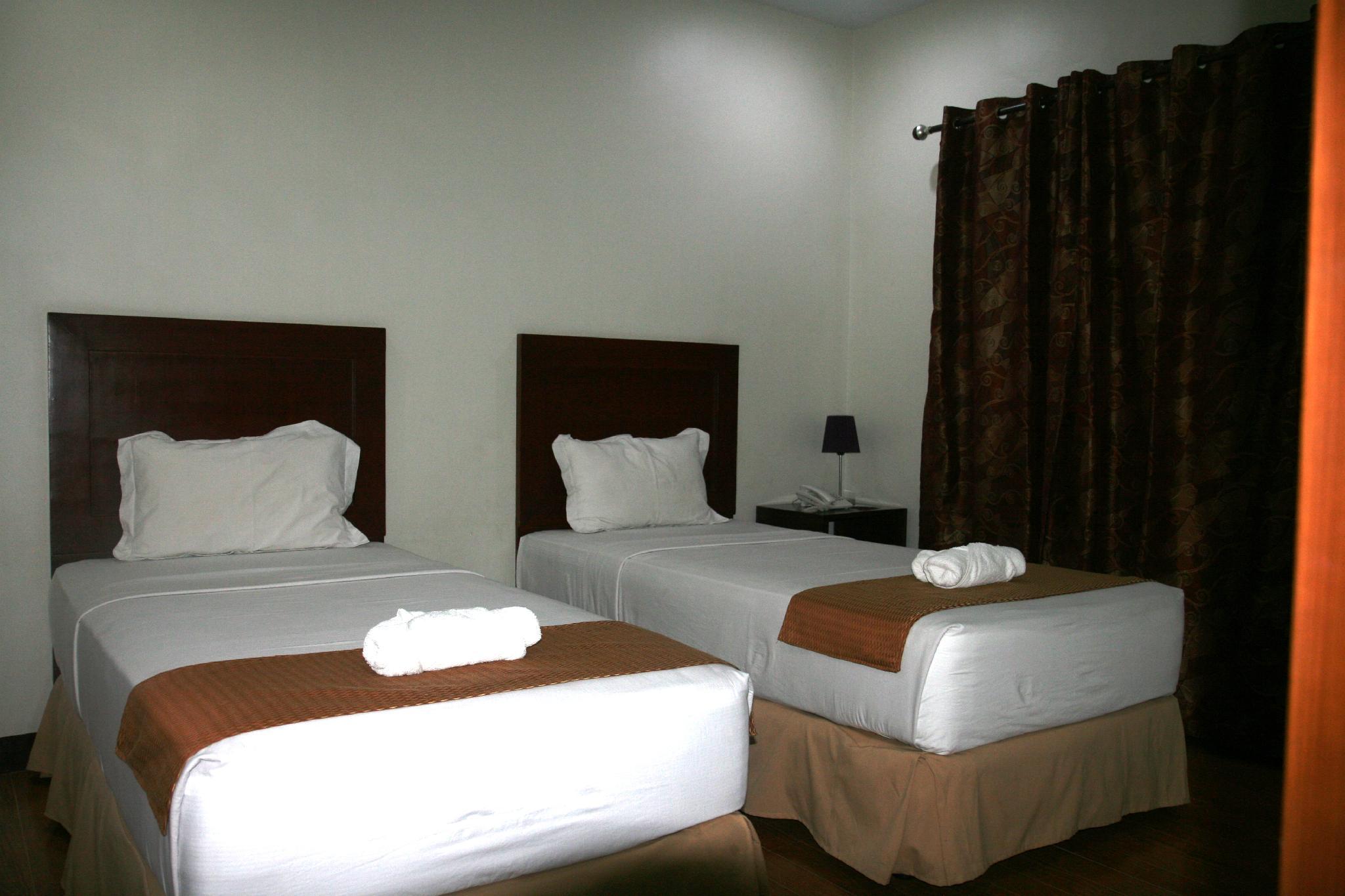 Castle Dreams Hotel 16/25