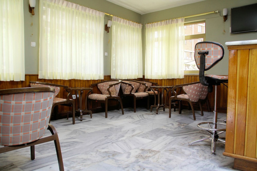 Damu Hotel 25/35