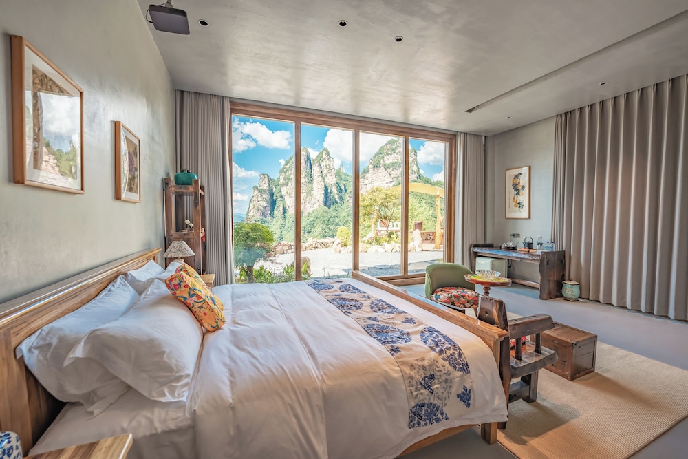 Exclusive, King Bed