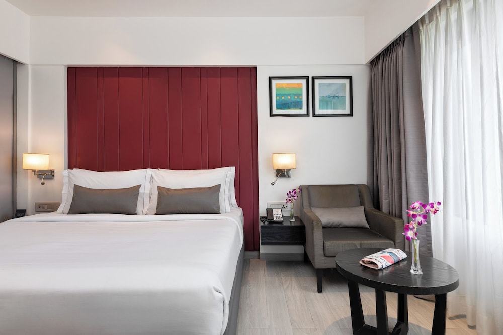 Hotel Suncity Residency 4/19
