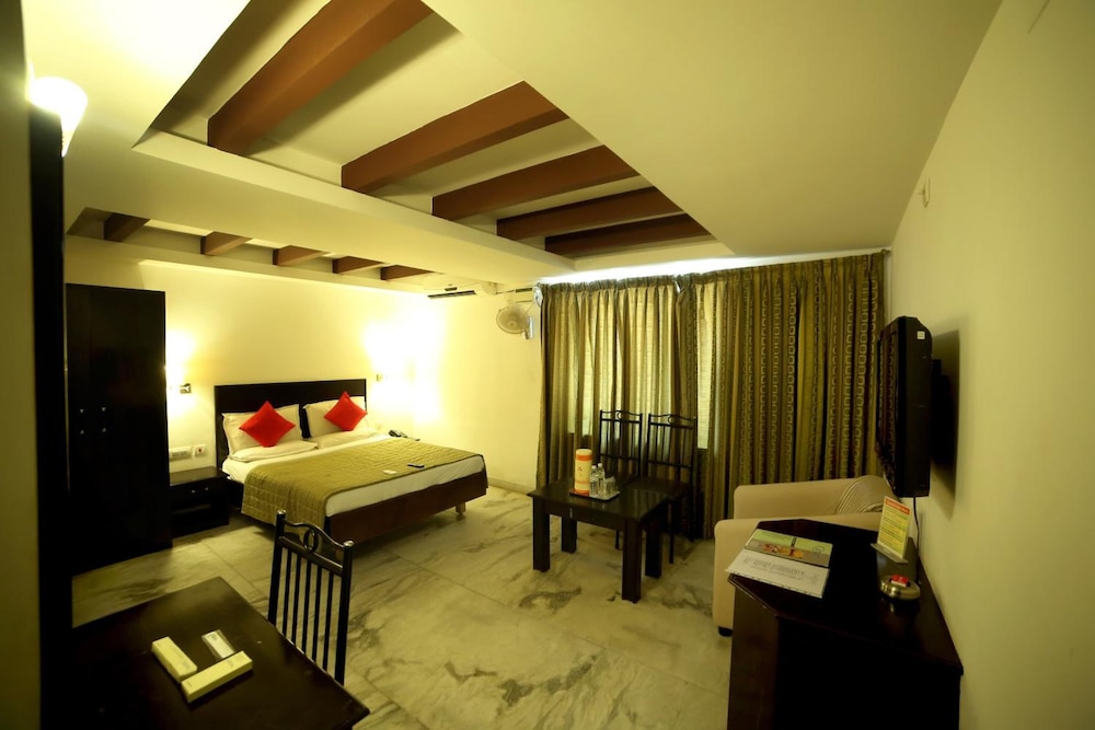 Nayagara Hotel 12/28