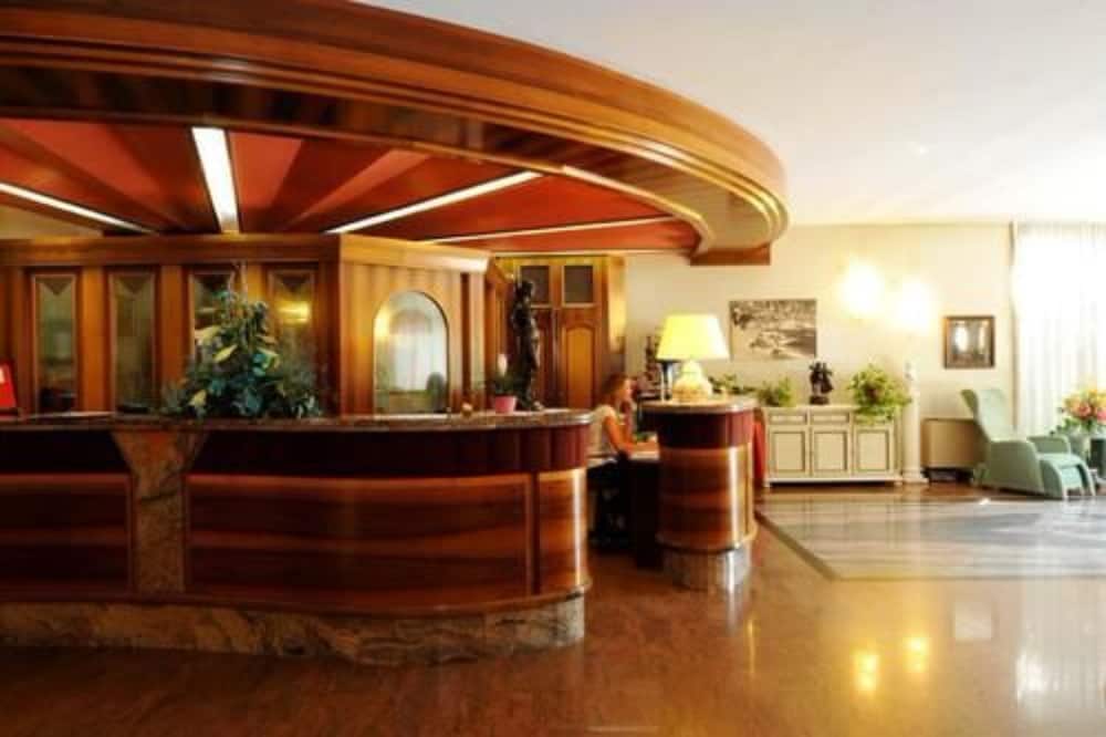Park Hotel Oasi 6/71