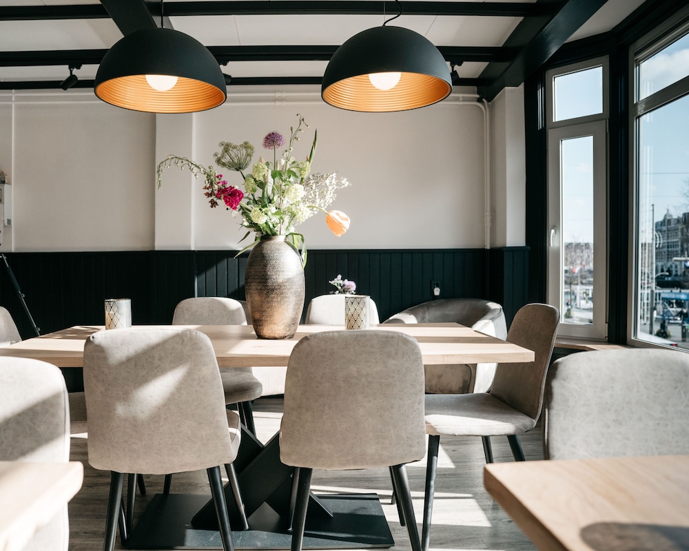 Hotel van Gelder 48/64