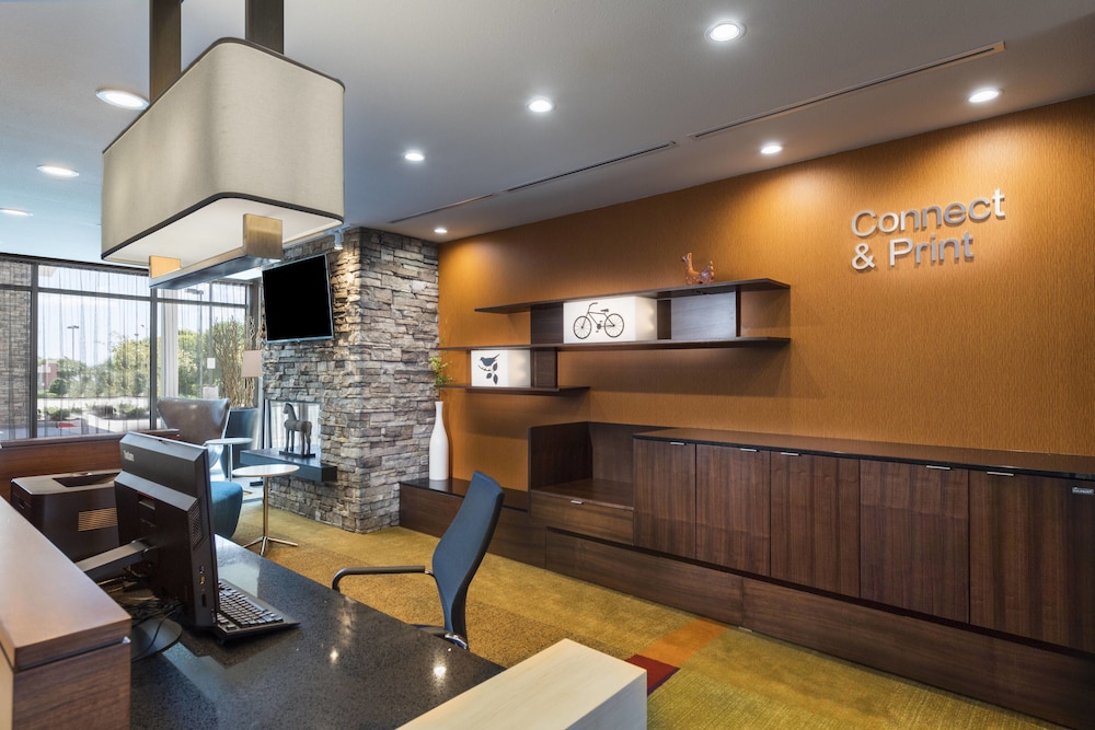 Fairfield Inn Suites Dallas Waxahachie 7/34