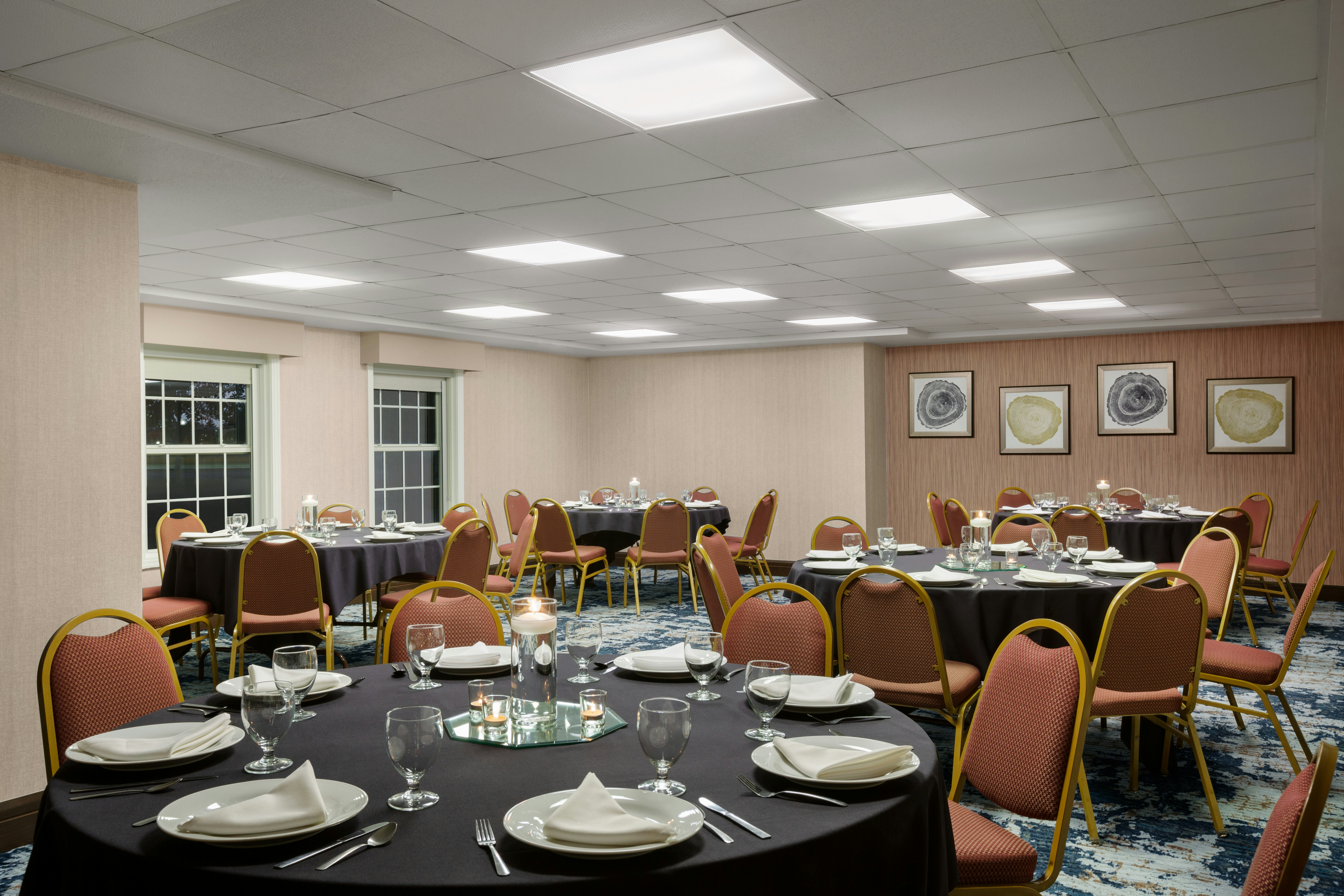 Homewood Suites by Hilton Kansas City Airport 35/43