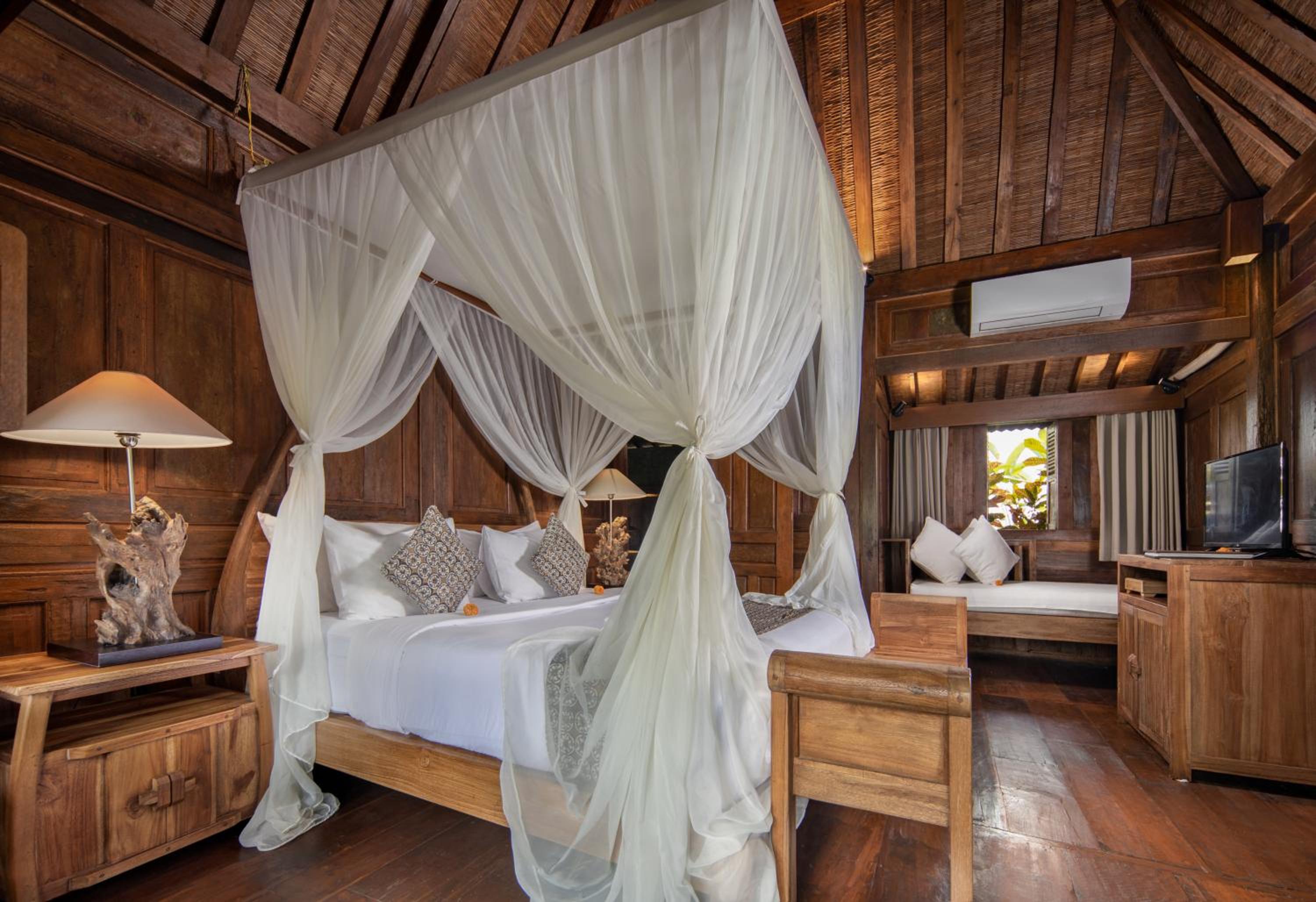 Wooden, Family, Villa, Private Pool