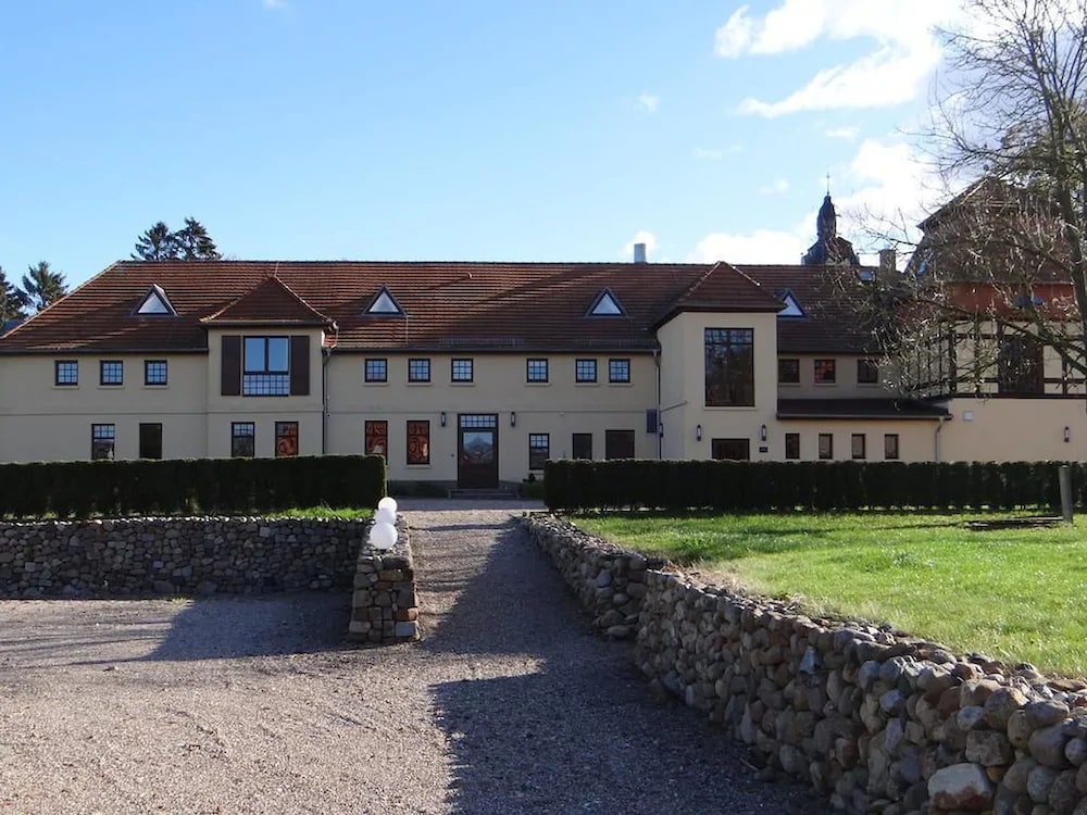Schlosshotel Wendorf 38/50