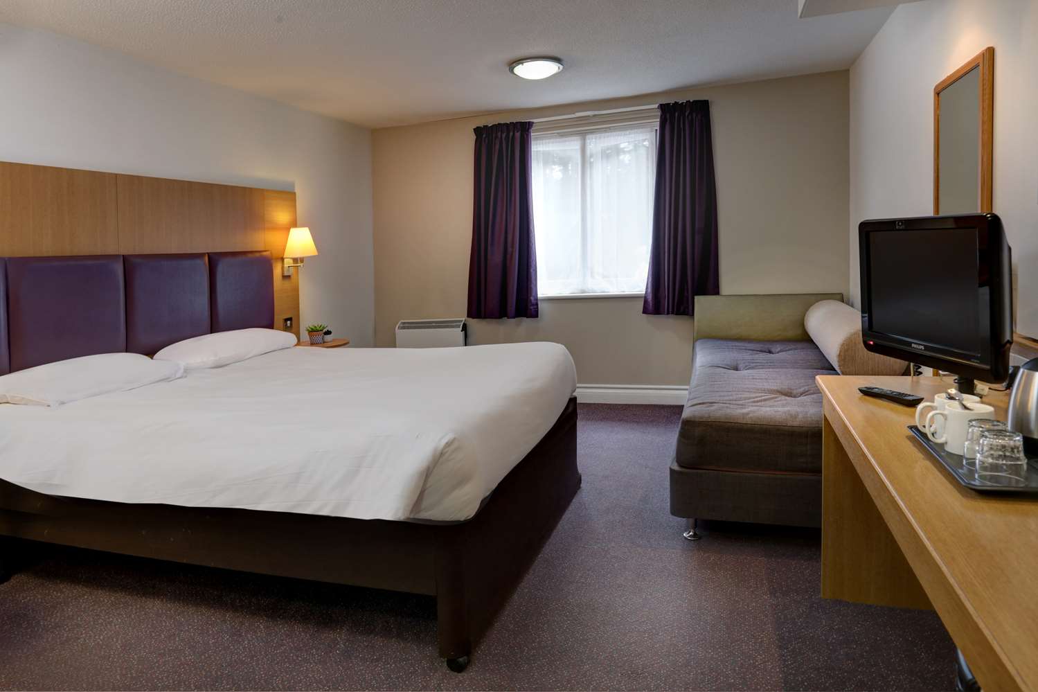 Deluxe, Double Bed